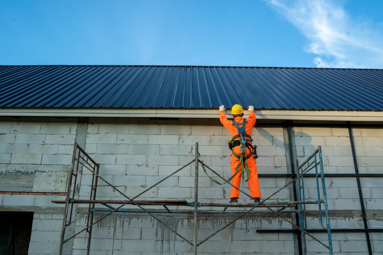 TJ PLATINUM ROOFING LLC