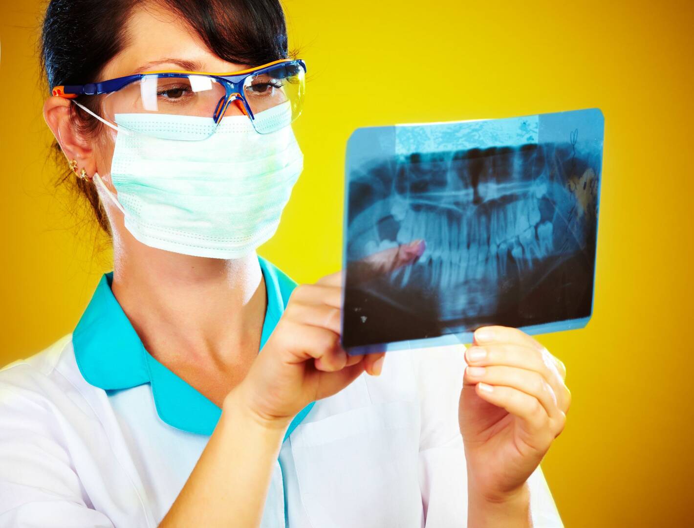 Laney Dental & Denture Clinic